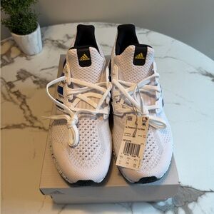 Size 11 - adidas UltraBoost 5.0 DNA White Royal Blue Speckled